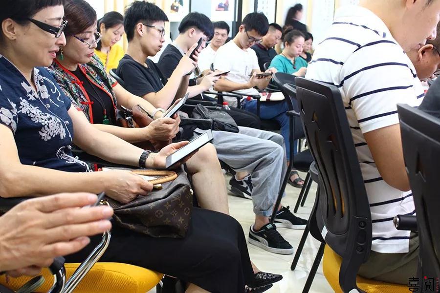 硅谷小镇“喜阅读书会”成功举办第一次读者见面会