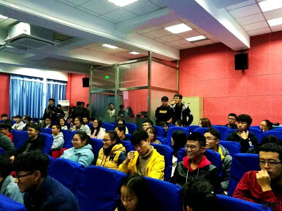 辩论赛第二周 | 你们奋力拼搏的样子让我们看到了大学生最美好的模样